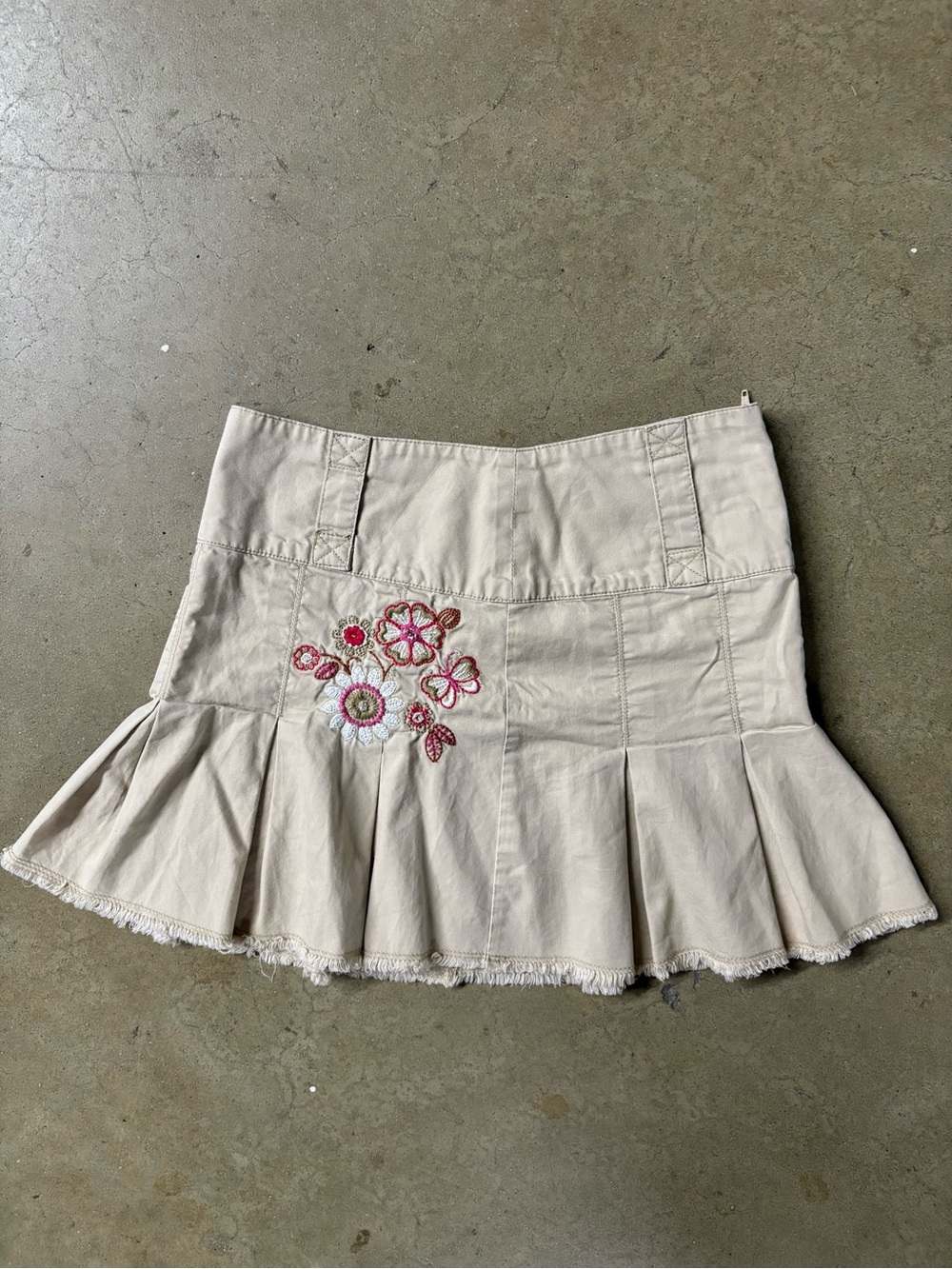 GAP Beige Mini Skirt with Pink & Red Floral Embroidery